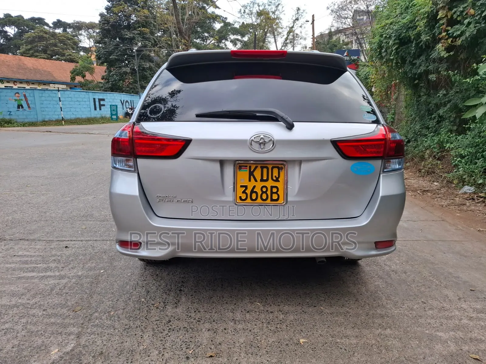 Toyota Corolla Fielder 2017 Silver