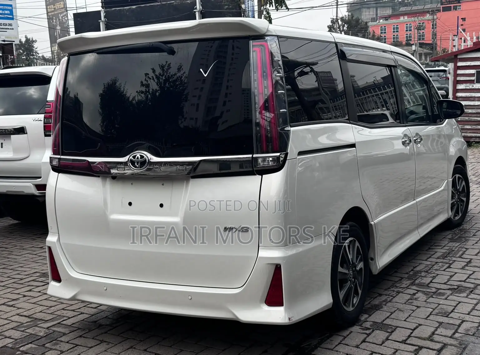 Toyota Noah 2.0 FWD (8 Seater) 2019 White