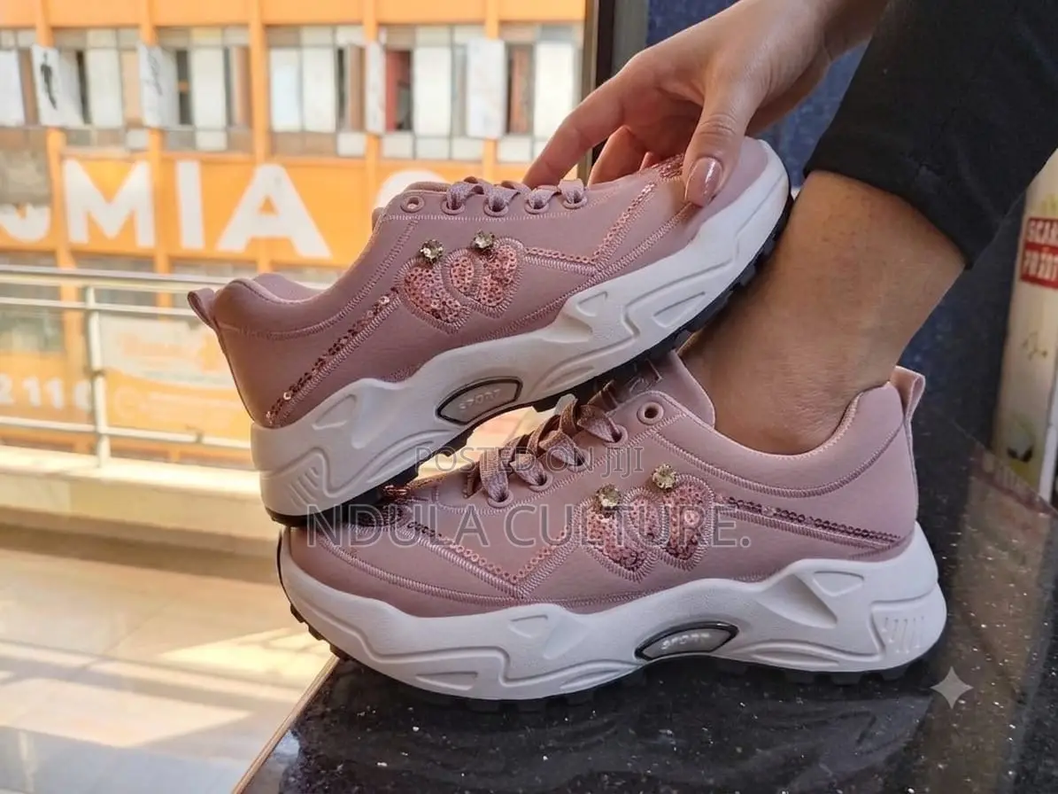 Ladies Fashion Shoes