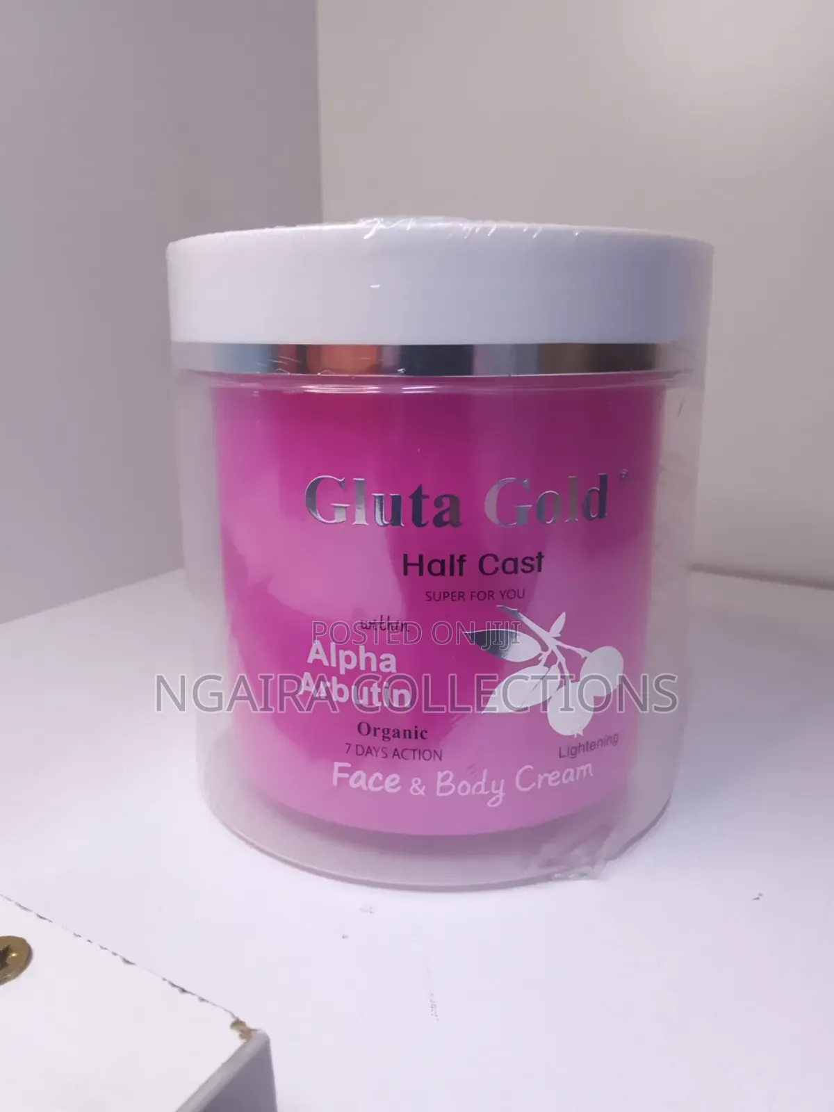 GLUTA Gold Half Cast With Alpha Arbutin