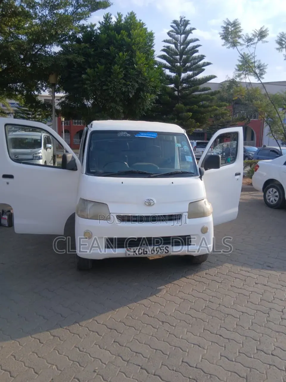 Toyota TownAce 2009 White