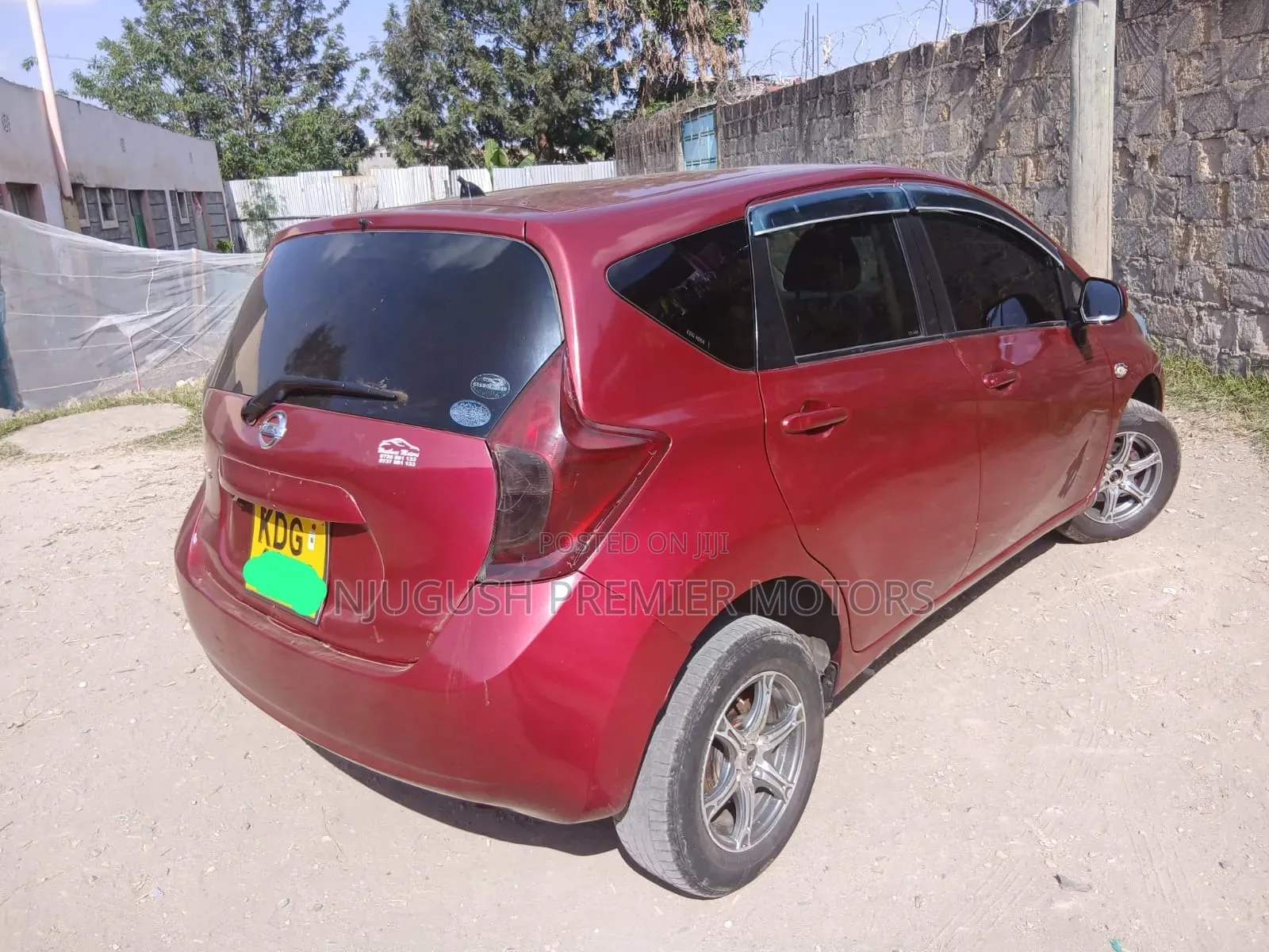 Nissan Note 2015 Red