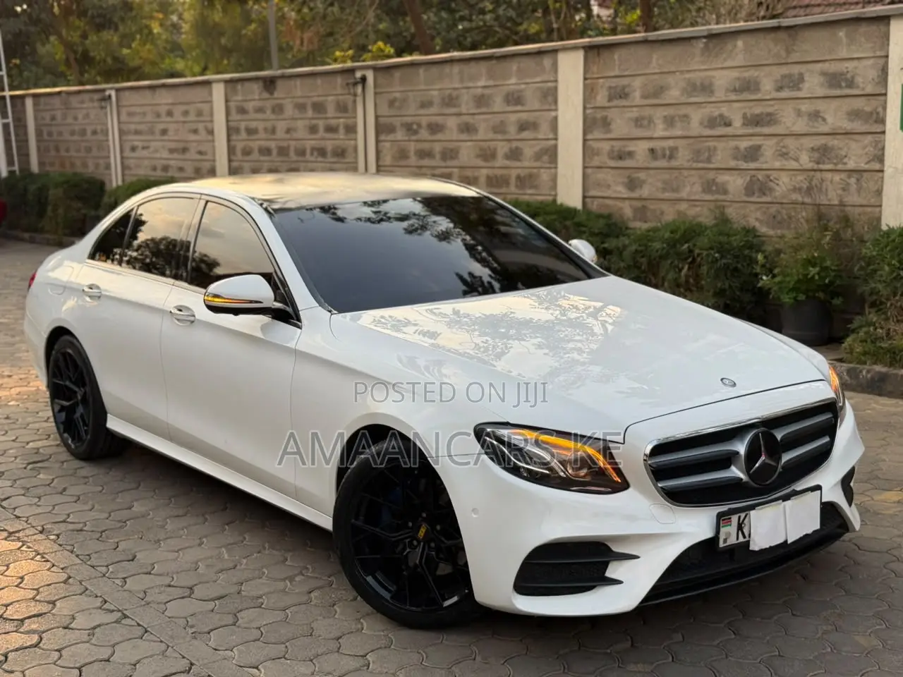 Mercedes-Benz E220 2016 White