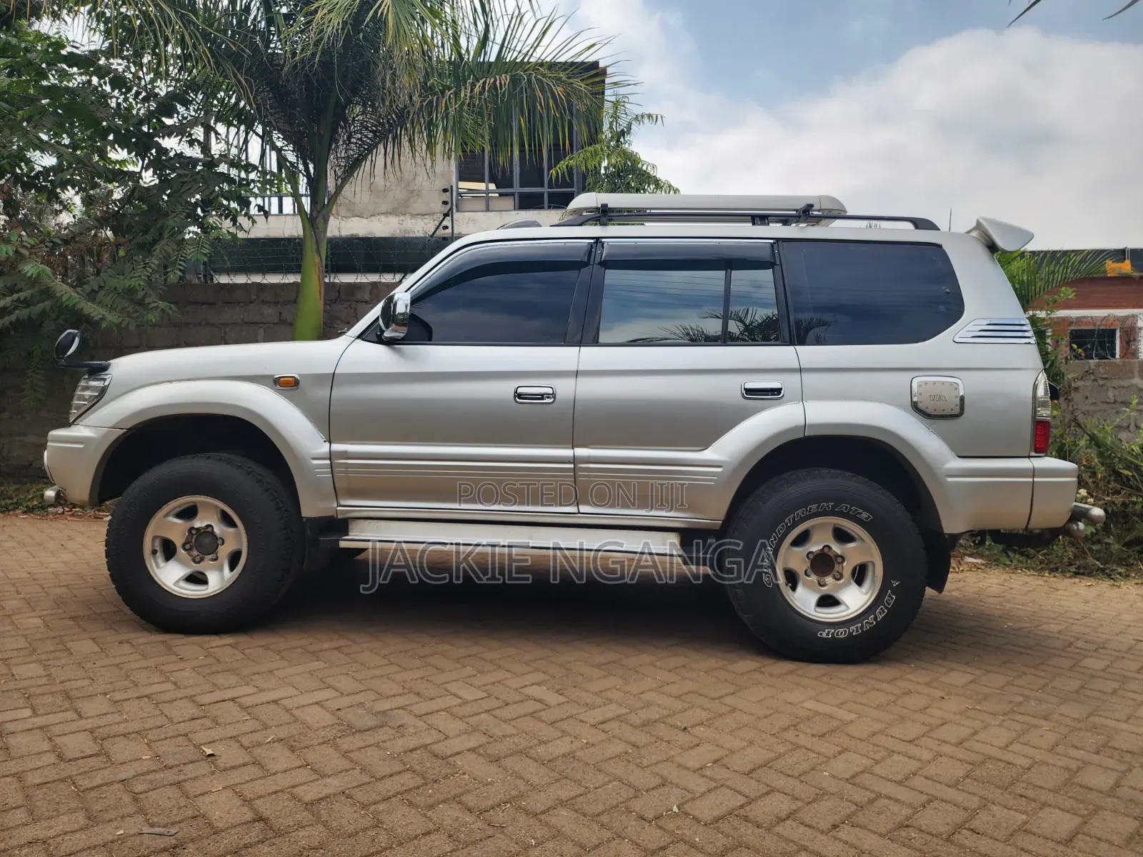 Toyota Land Cruiser Prado 2000 Silver
