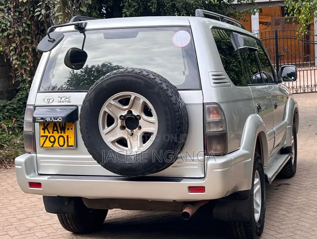 Toyota Land Cruiser Prado 2000 Silver