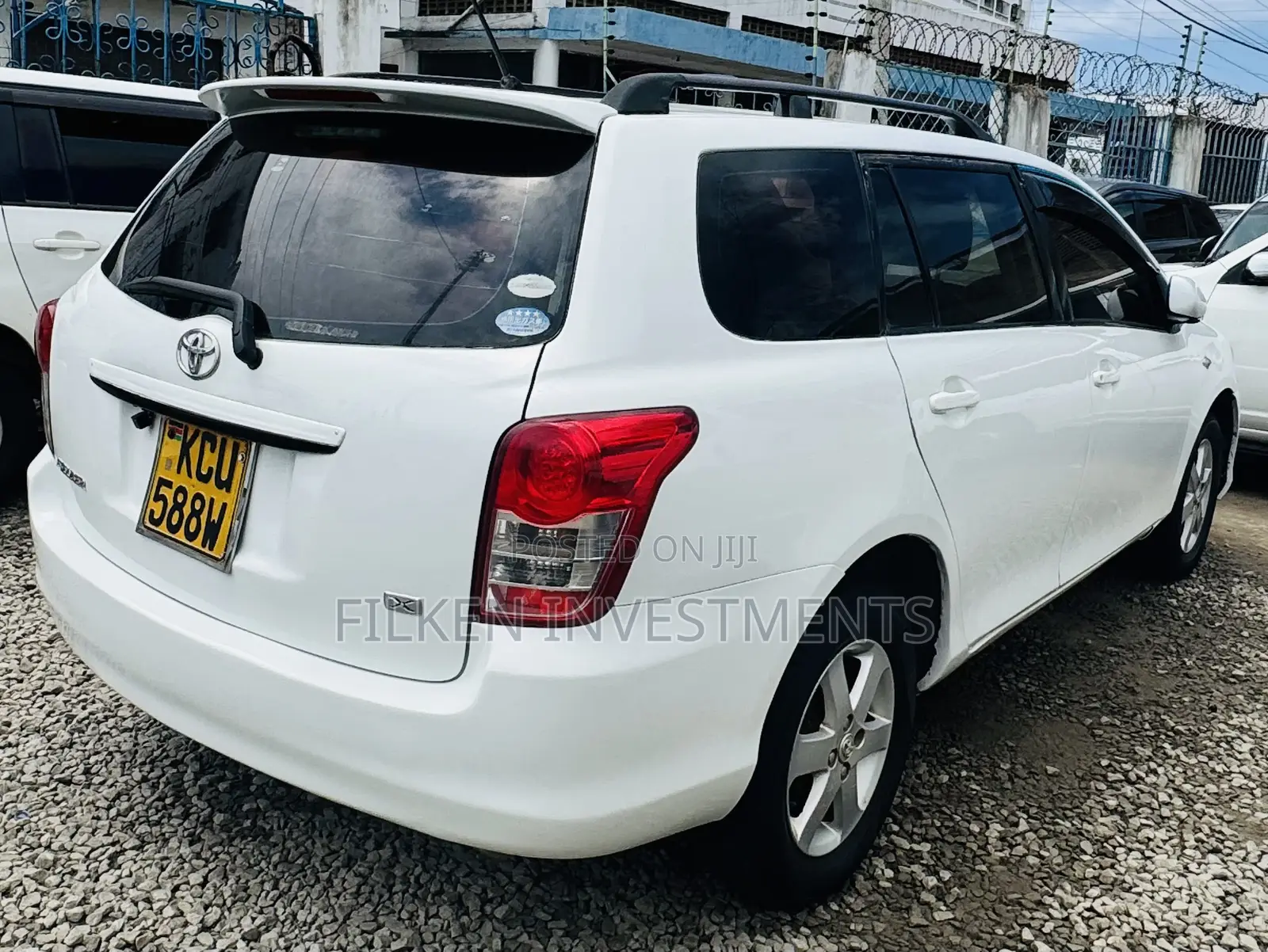 Toyota Corolla Fielder 1.5 Petrol FWD 2012 White