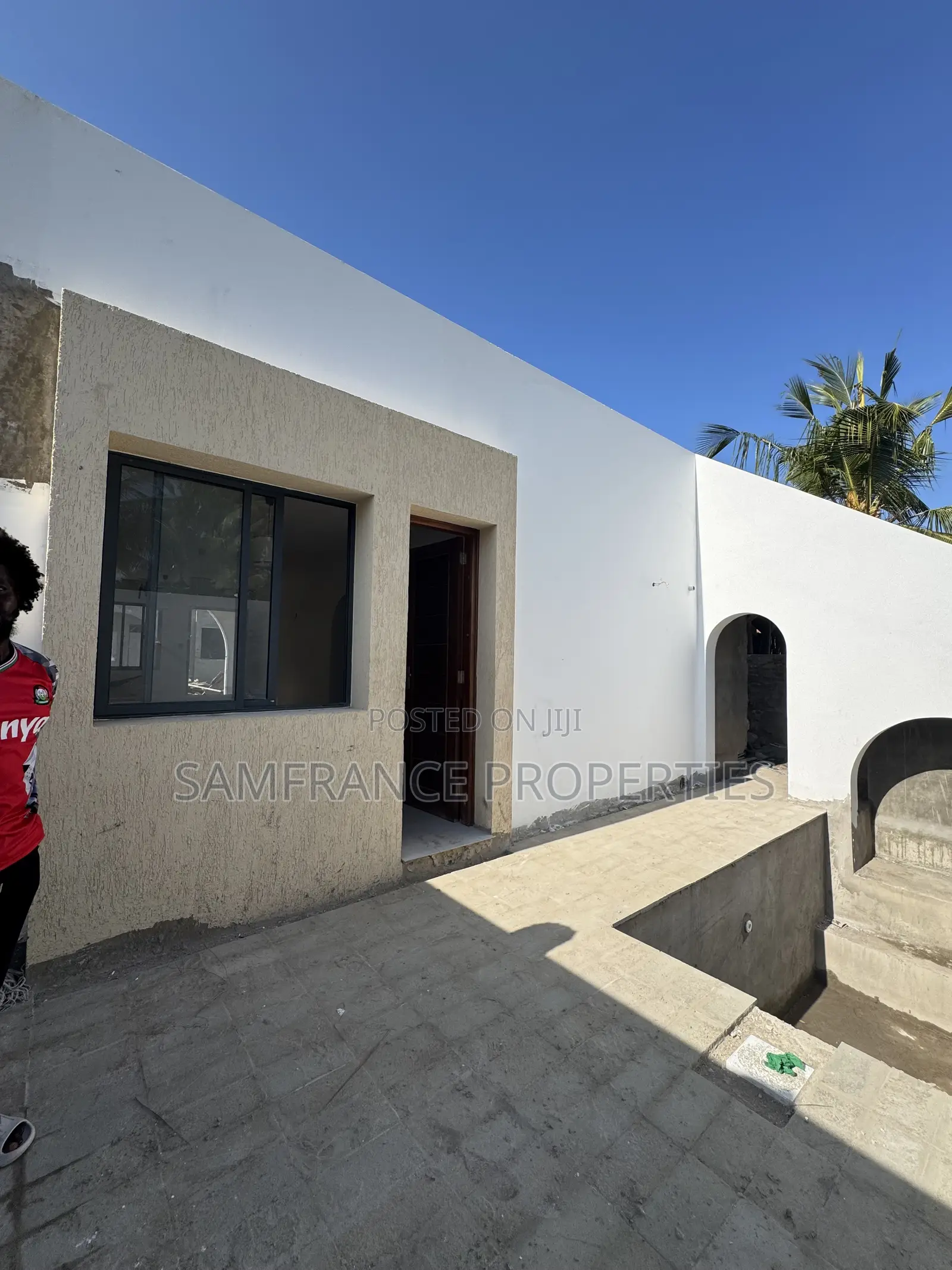 3bdrm Duplex in Boungan Villa, Kikambala for sale