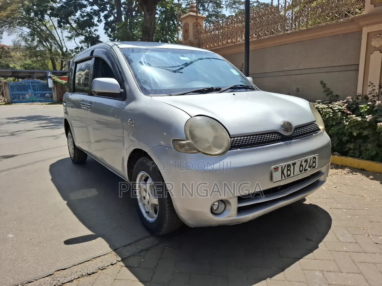 Toyota Sienta 2006 Silver