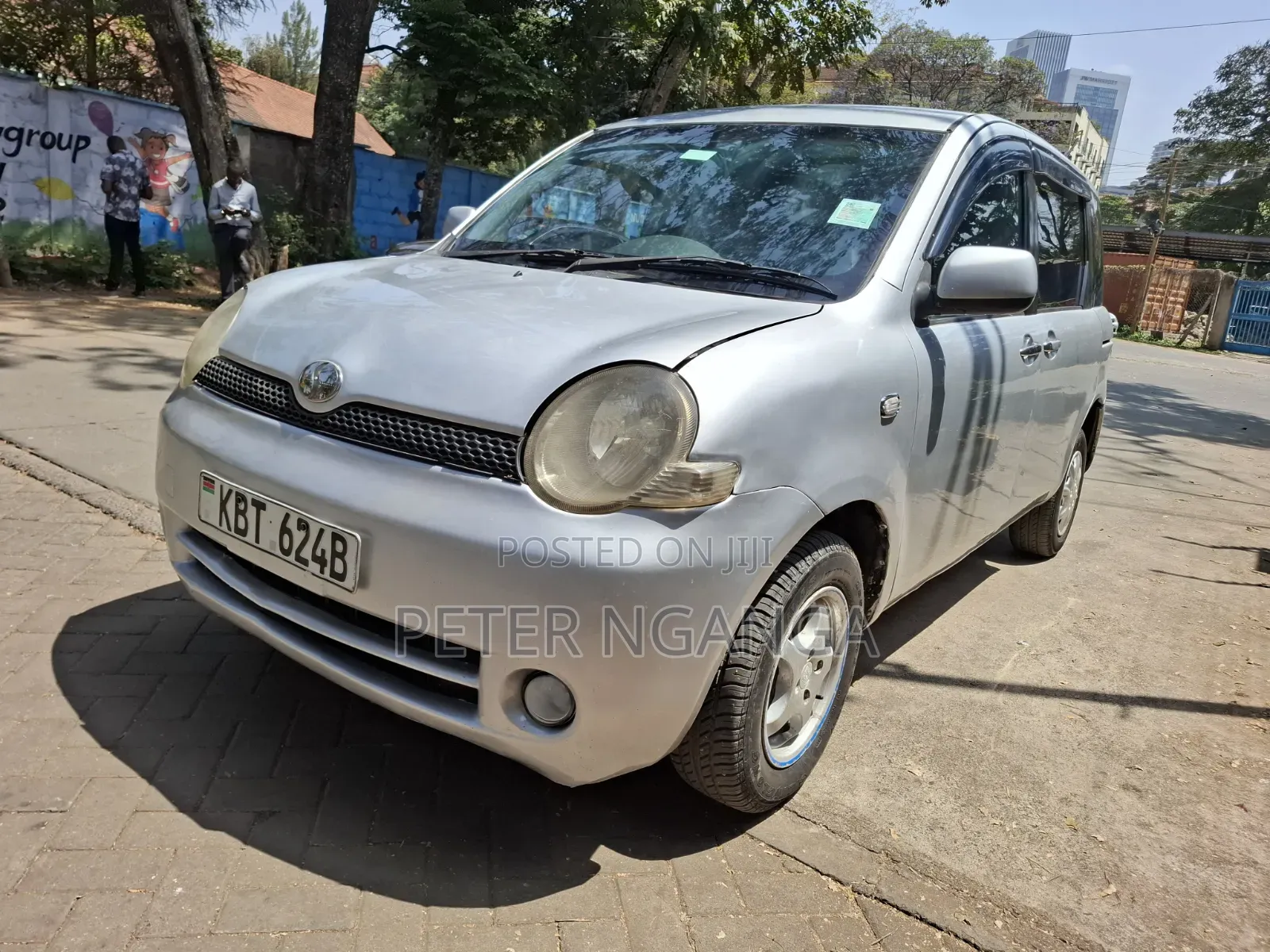 Toyota Sienta 2006 Silver