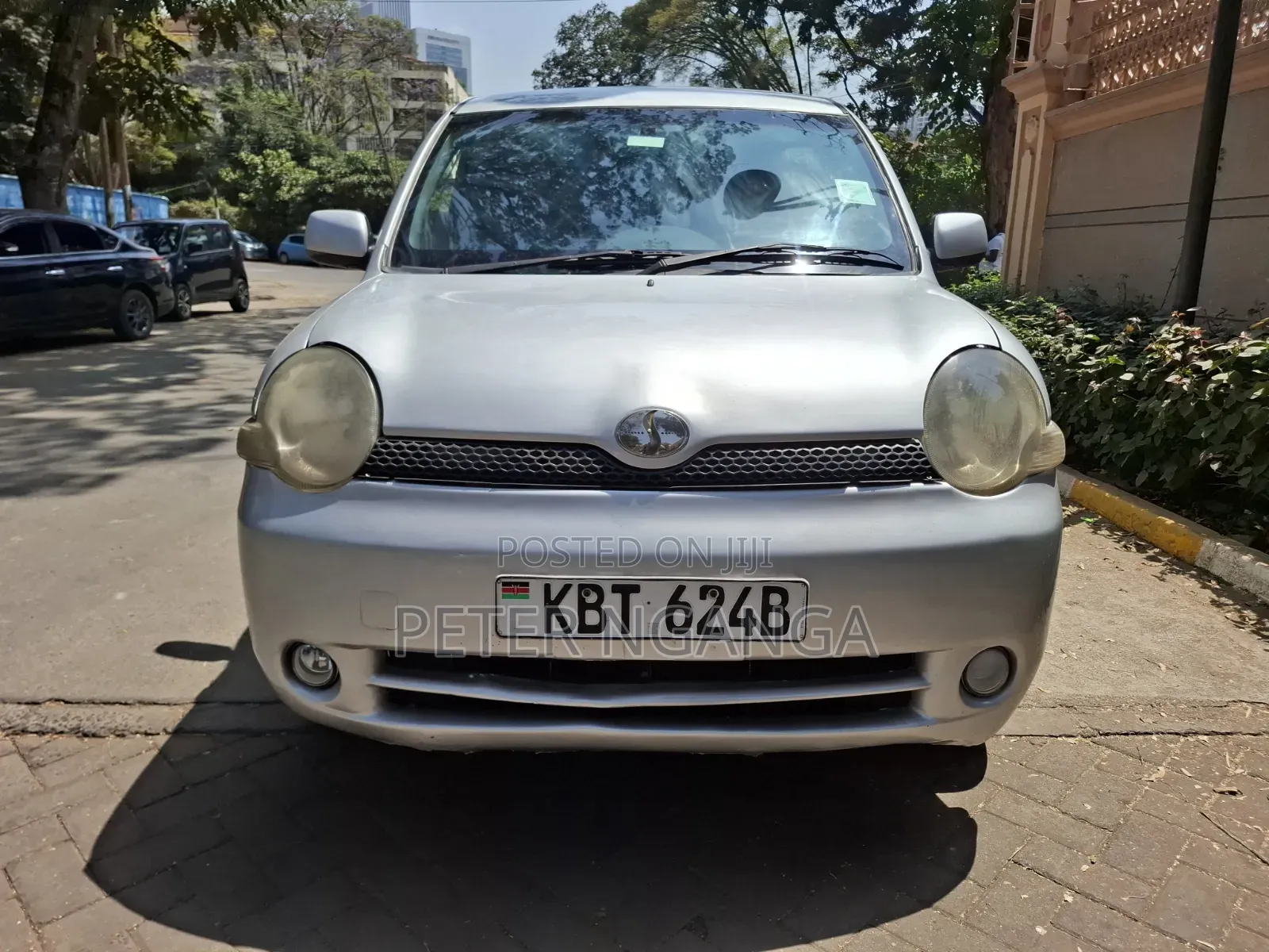 Toyota Sienta 2006 Silver