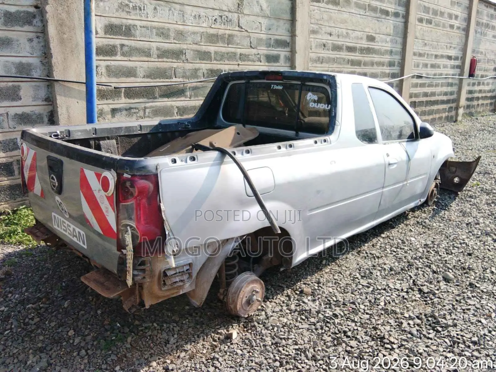 Nissan NP200 2009 Silver