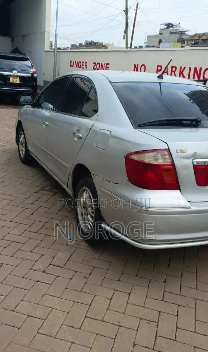 Toyota Premio 2004 Silver