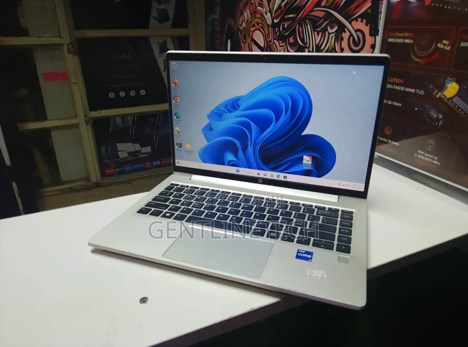 Laptop HP ProBook 440 G10 8GB Intel Core i7 SSD 256GB