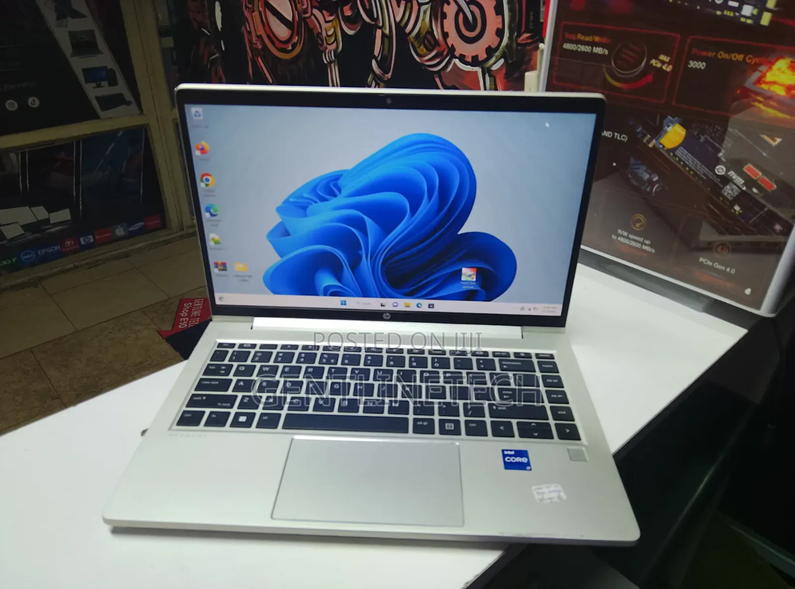 Laptop HP ProBook 440 G10 8GB Intel Core i7 SSD 256GB
