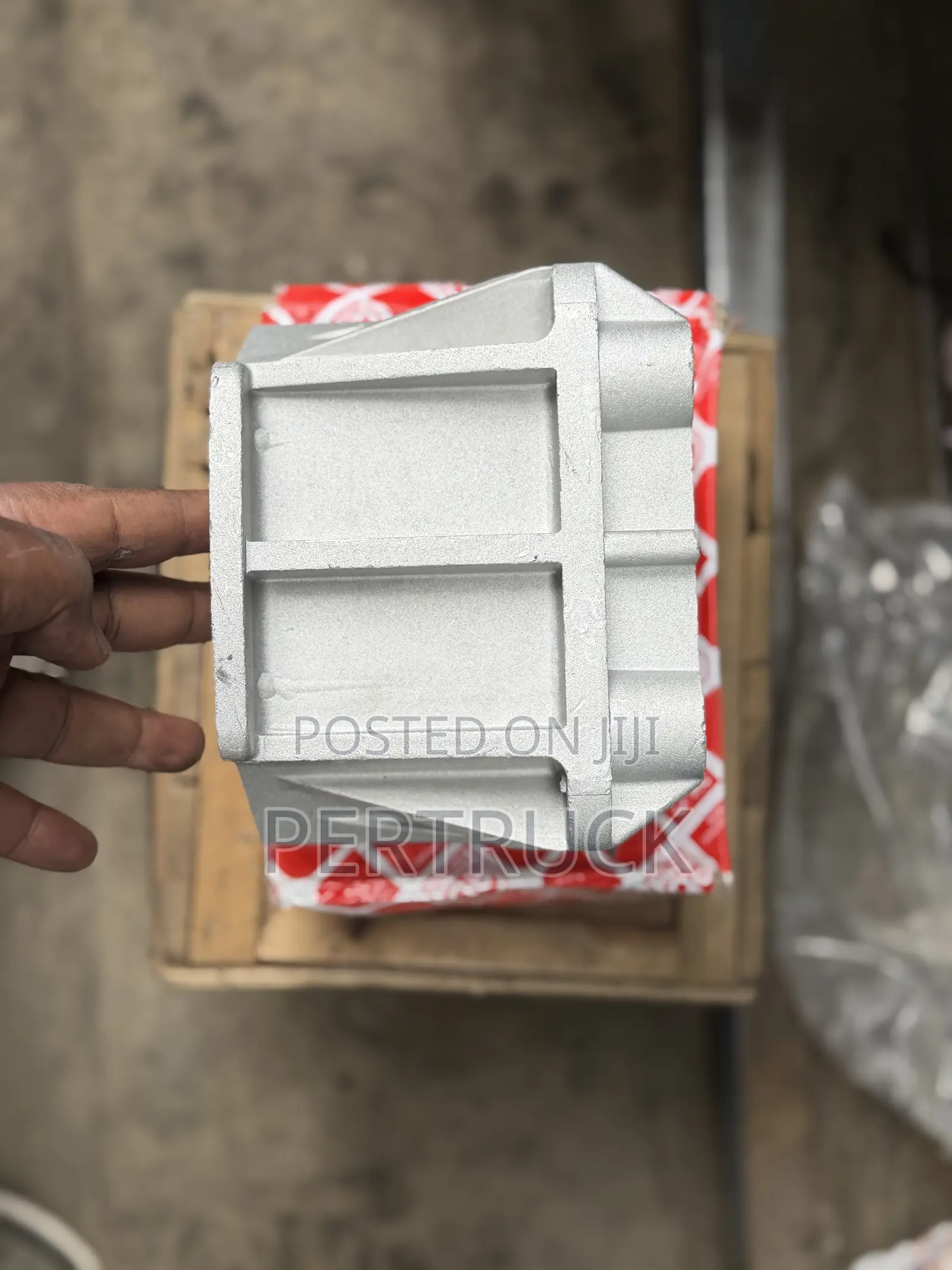  Engine Gearbox Mounting Fuso FJ/Mercedes Benz Atego
