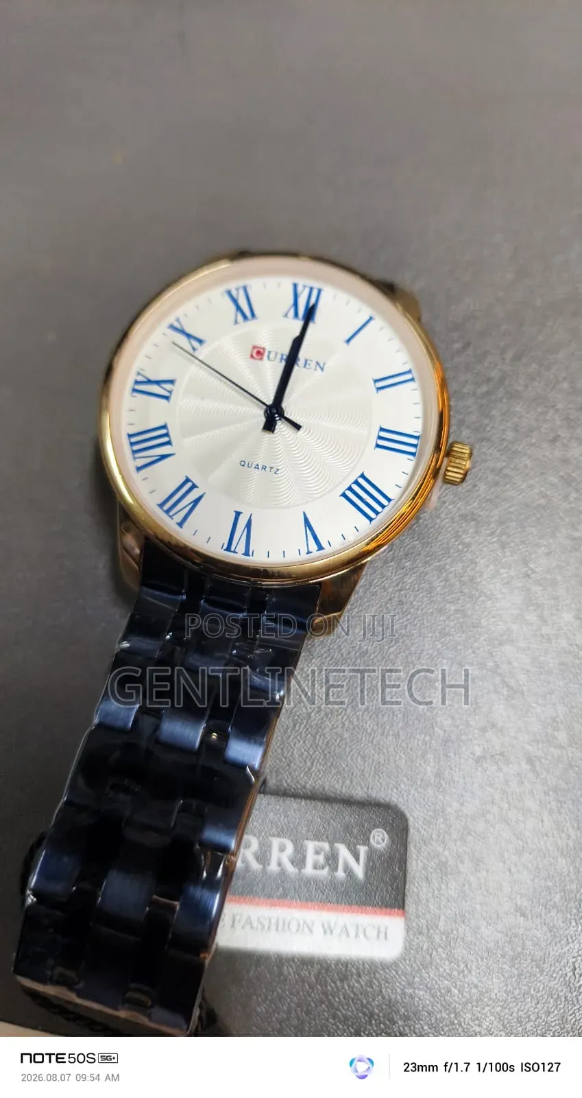 Curren 8422 Premium Unisex Quartz Watch