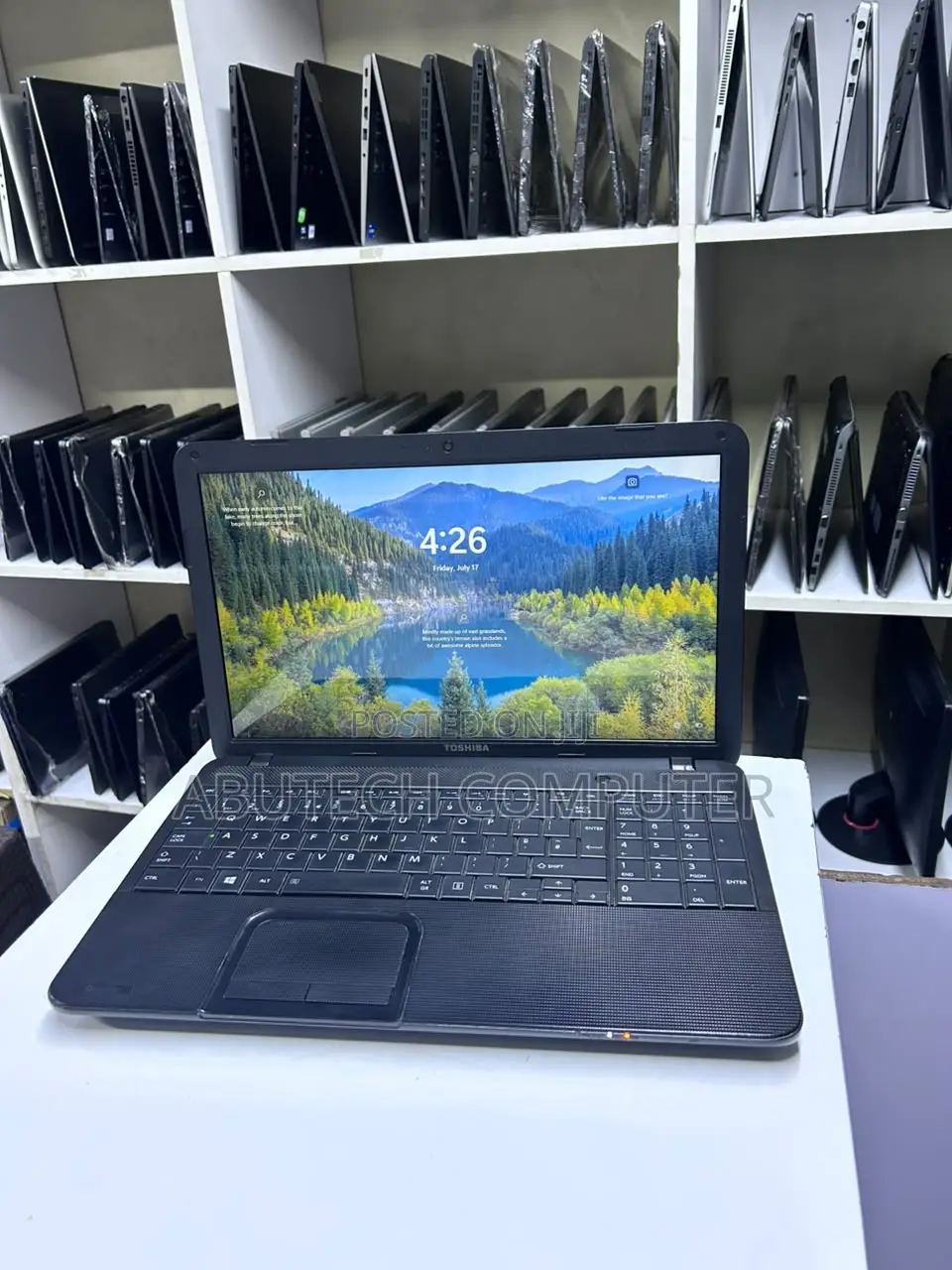 Laptop Toshiba Satellite C55 4GB Intel Core i3 HDD 500GB