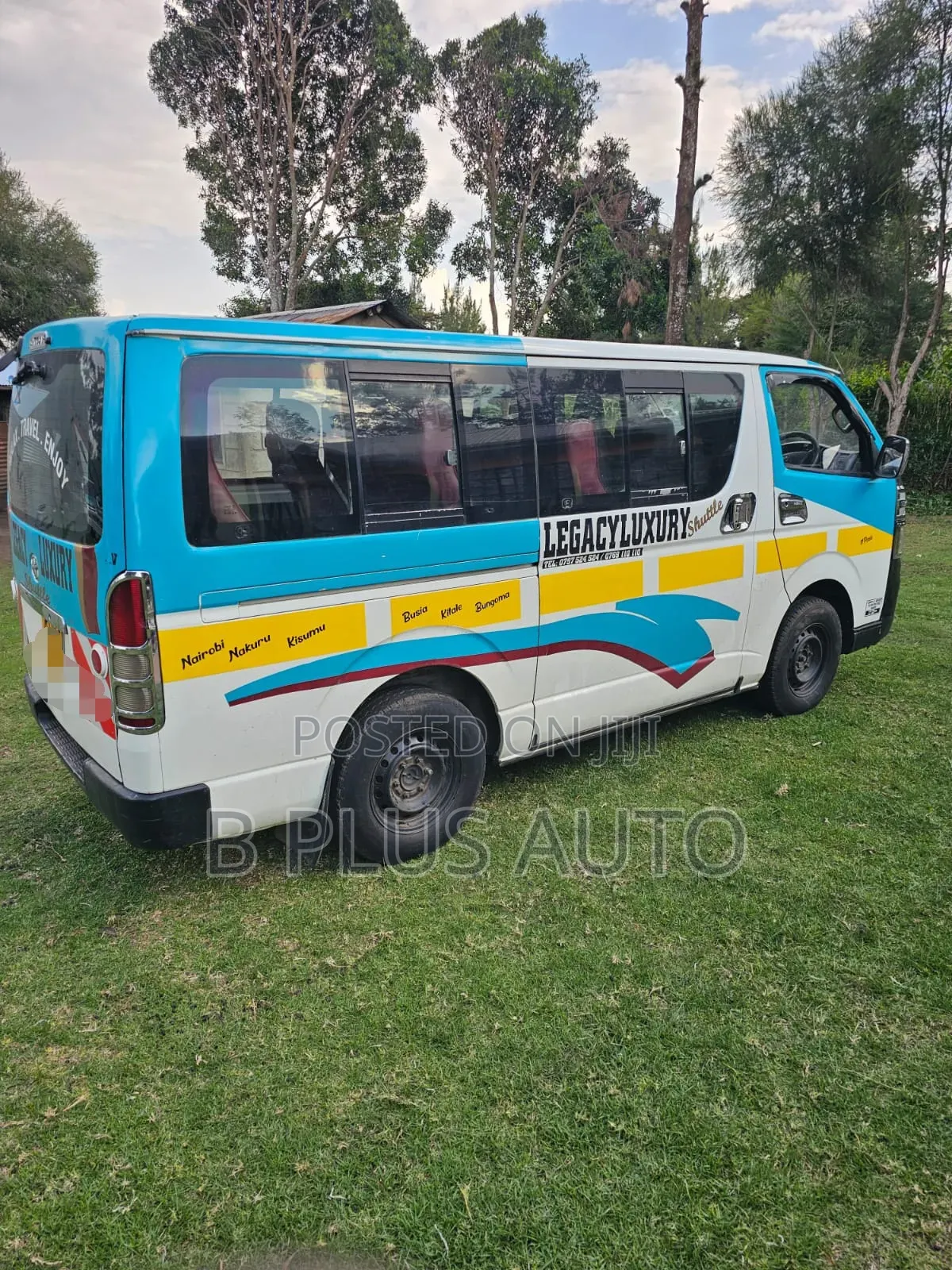 Toyota HiAce 2014 White
