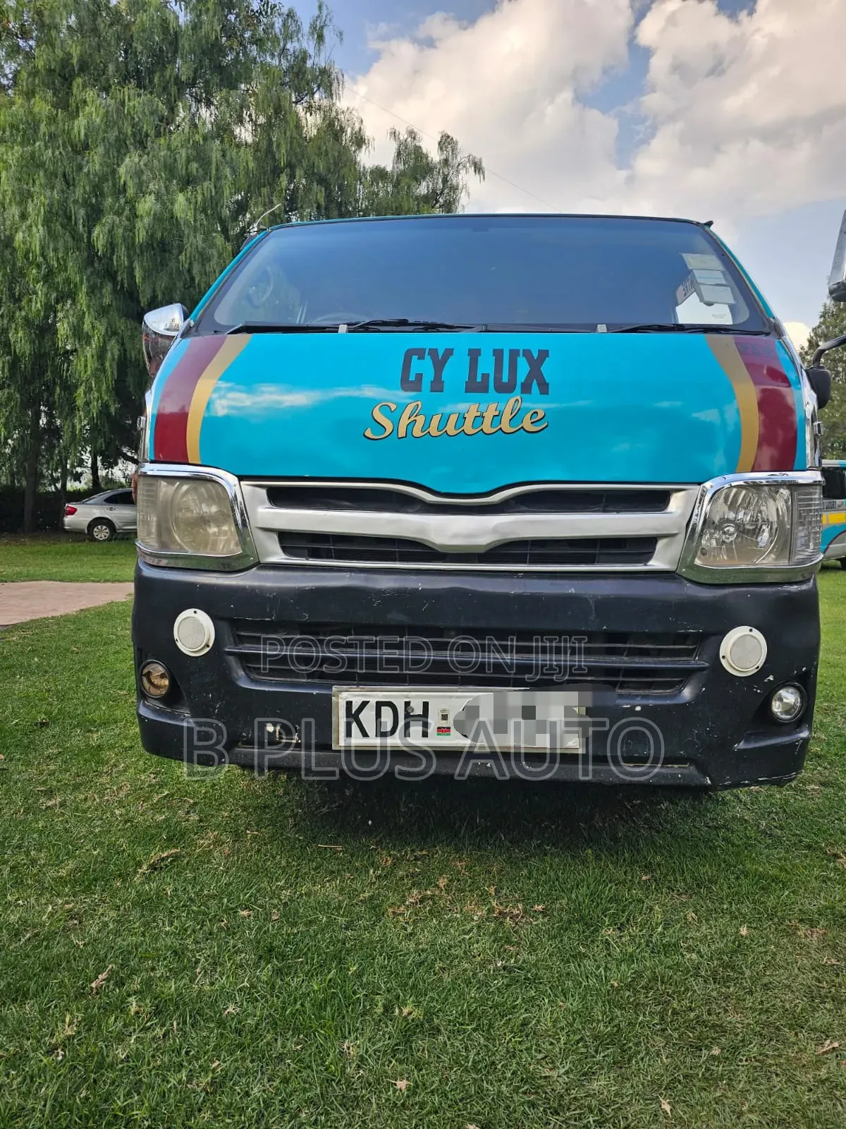 Toyota HiAce 2014 White