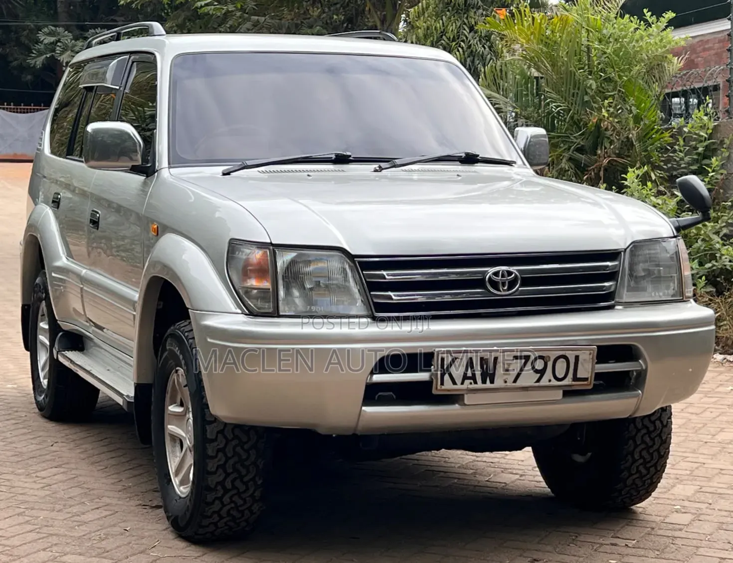 Toyota Land Cruiser Prado 2000 Silver