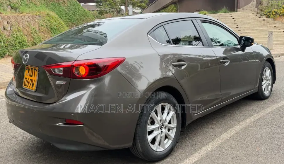 Mazda Axela 2018 Gray