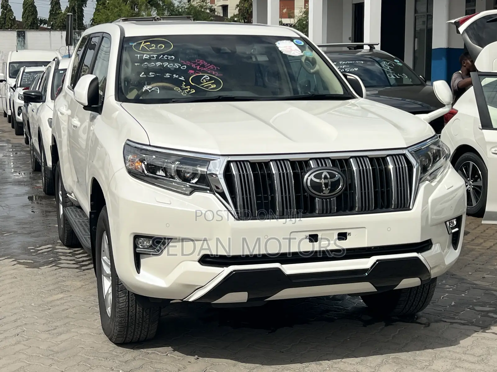 Toyota Land Cruiser Prado 2019 Off white