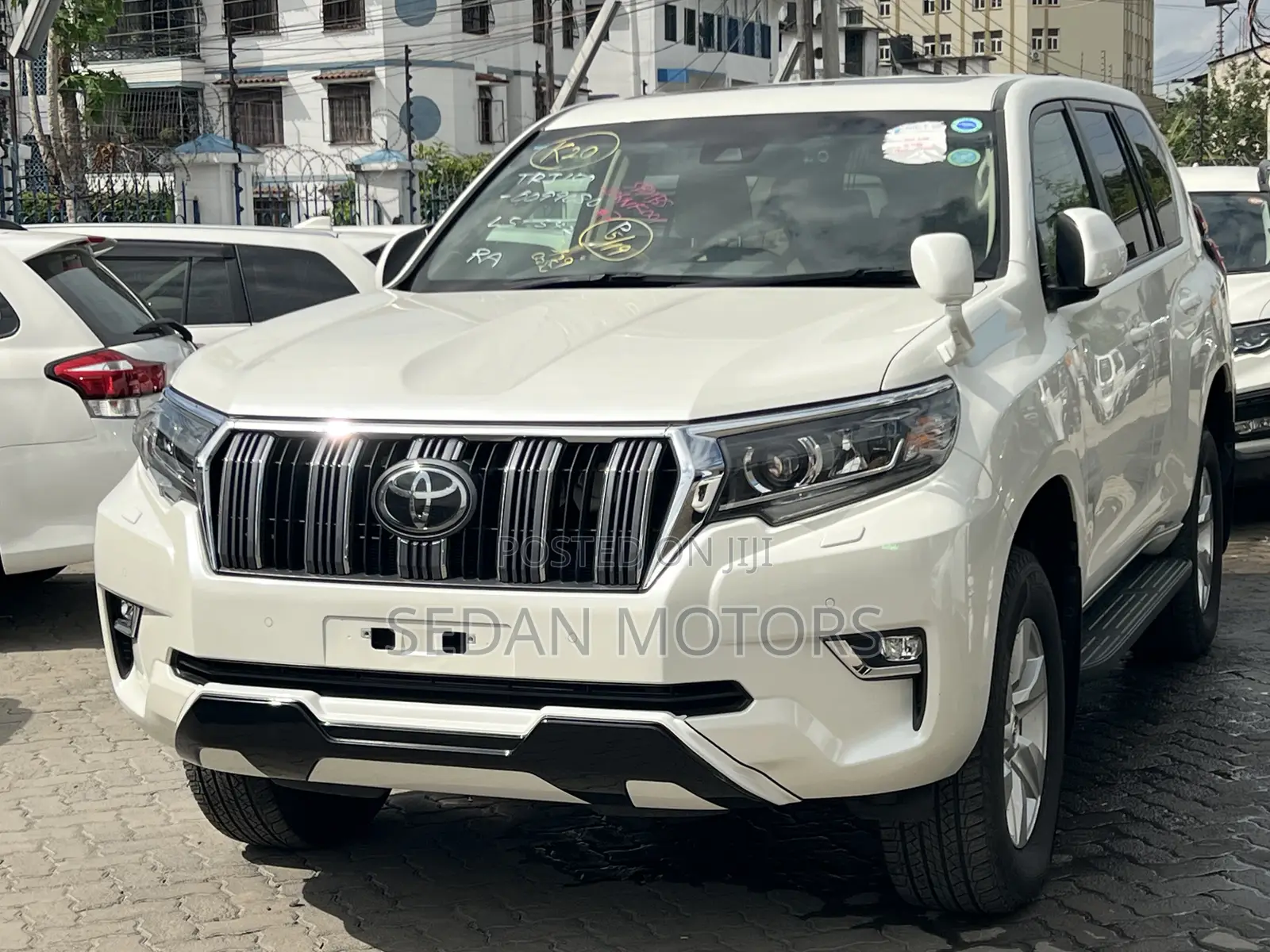 Toyota Land Cruiser Prado 2019 Off white