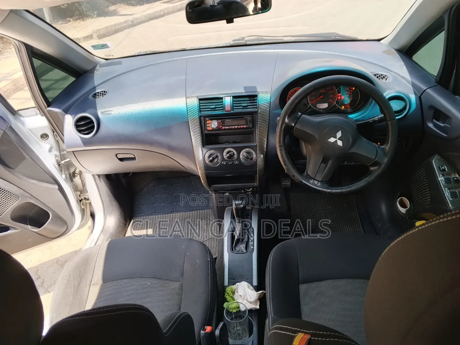 Mitsubishi Colt 2008 Silver