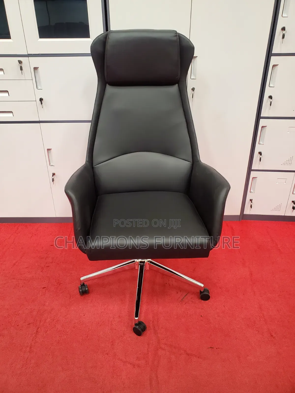 Executive High-Back Chair With Integrated Headrest