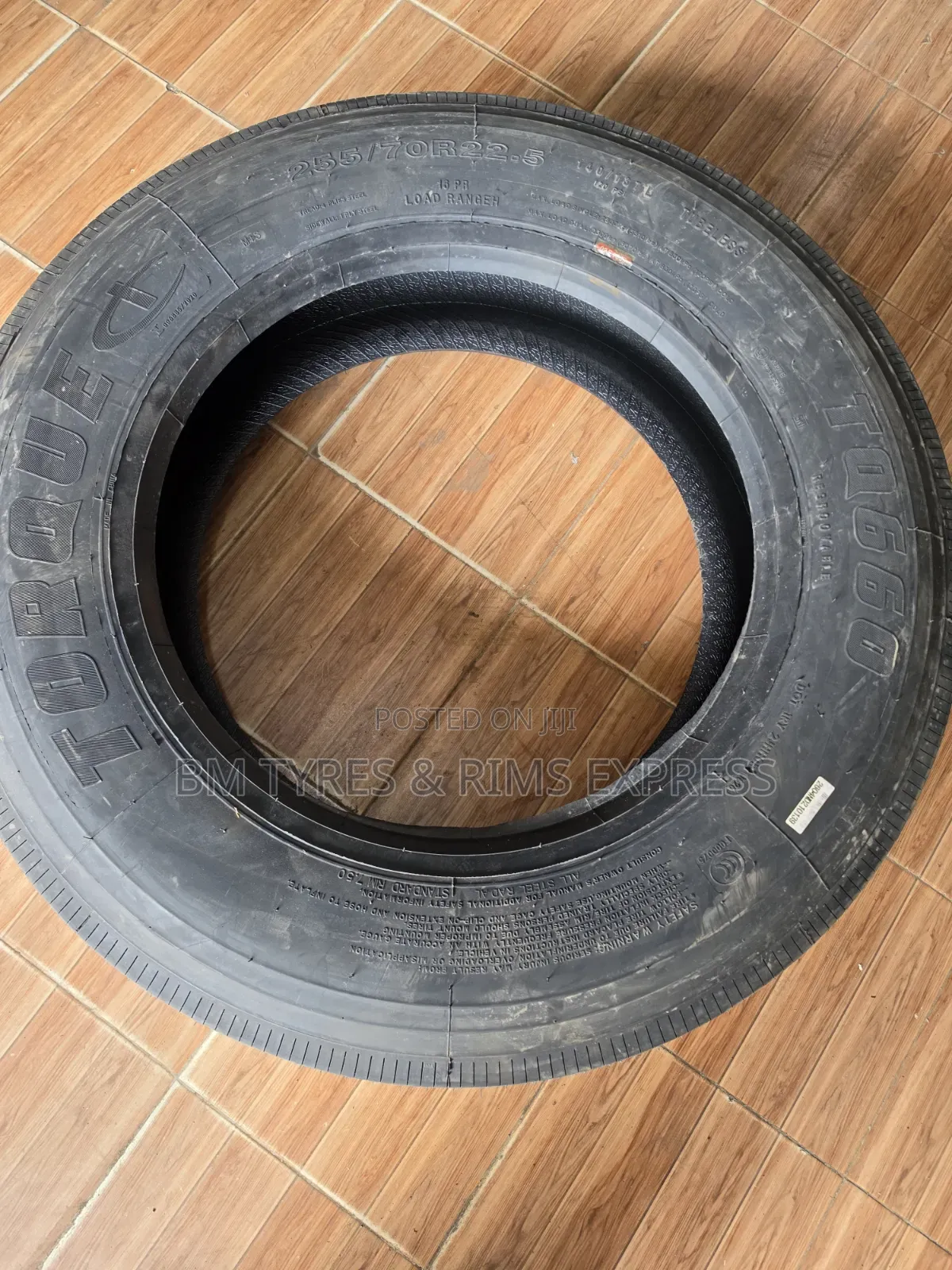 255 /70 R22. 5 Torque Tires (Highway)