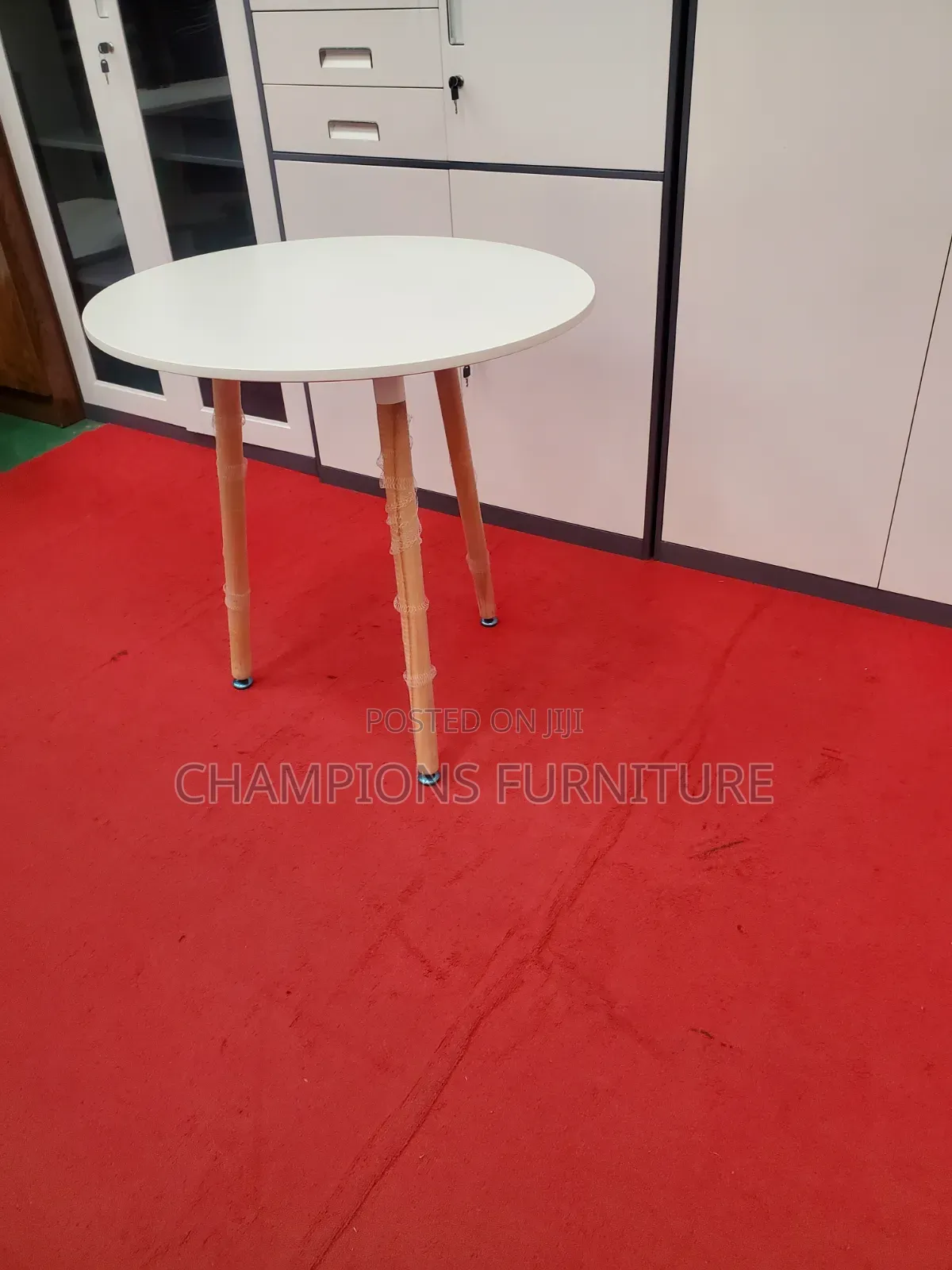 Round White Cafe/Dining Table