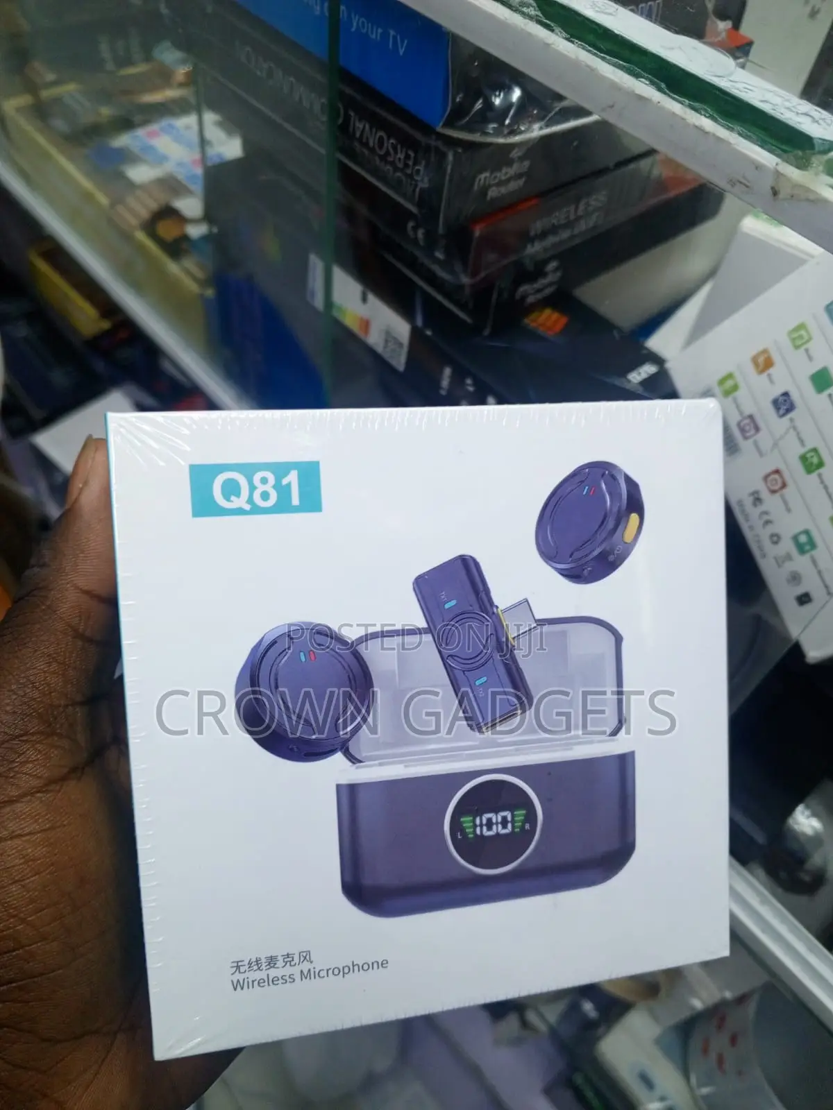 Q81 Rechargeable Wireless Microphone for Vlogs Podcasts