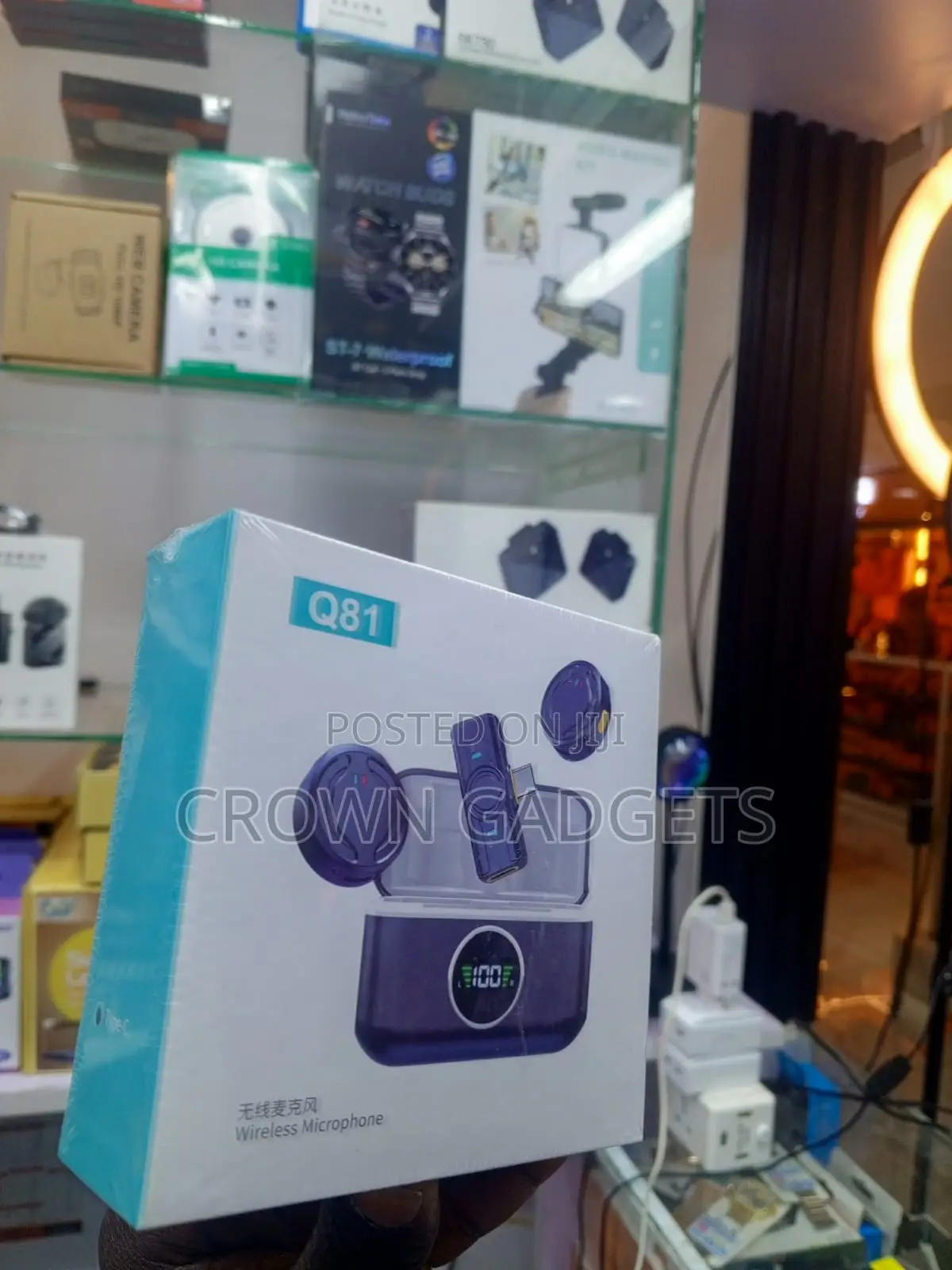 Q81 Rechargeable Wireless Microphone for Vlogs Podcasts