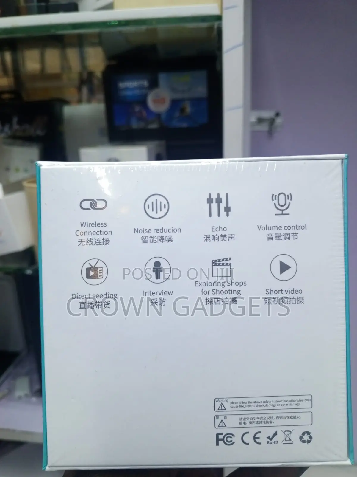 Q81 Wireless Lavalier Mic for Video Recording Streaming