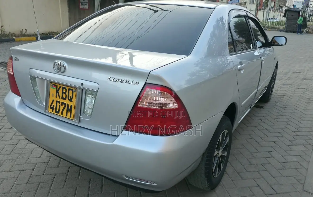Toyota Corolla 2005 Silver