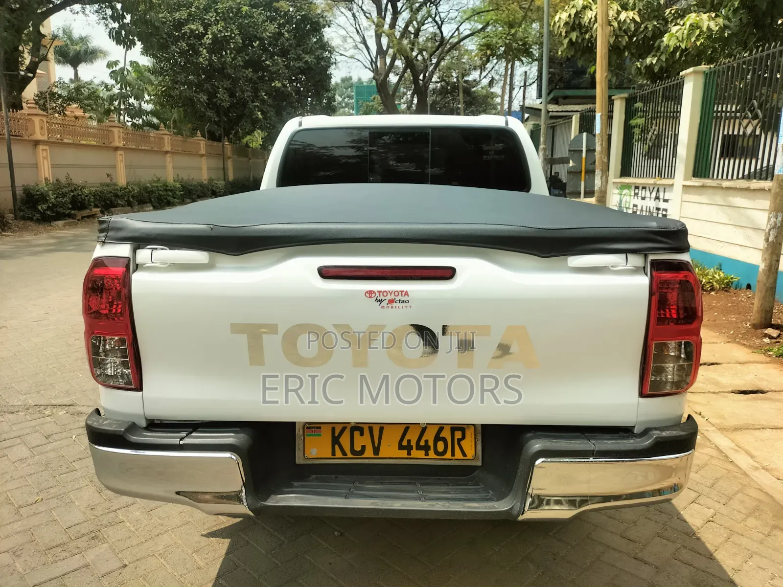 Toyota Hilux 2019 White