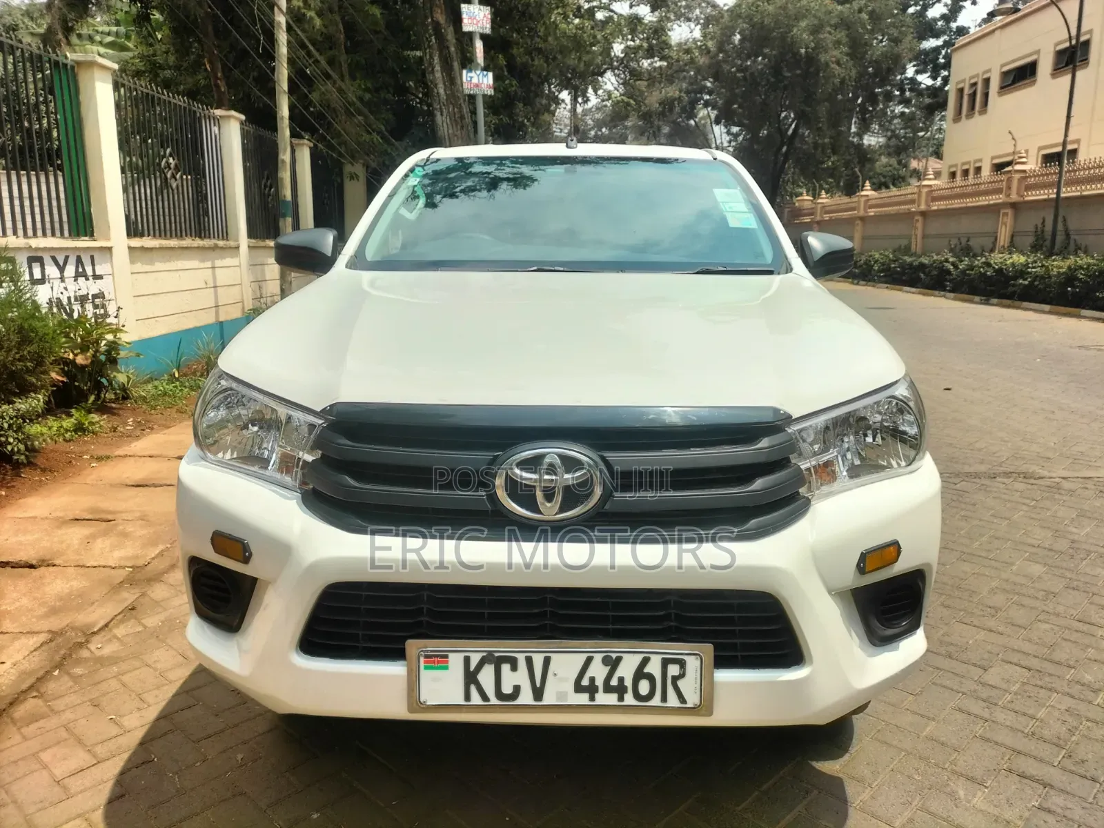 Toyota Hilux 2019 White
