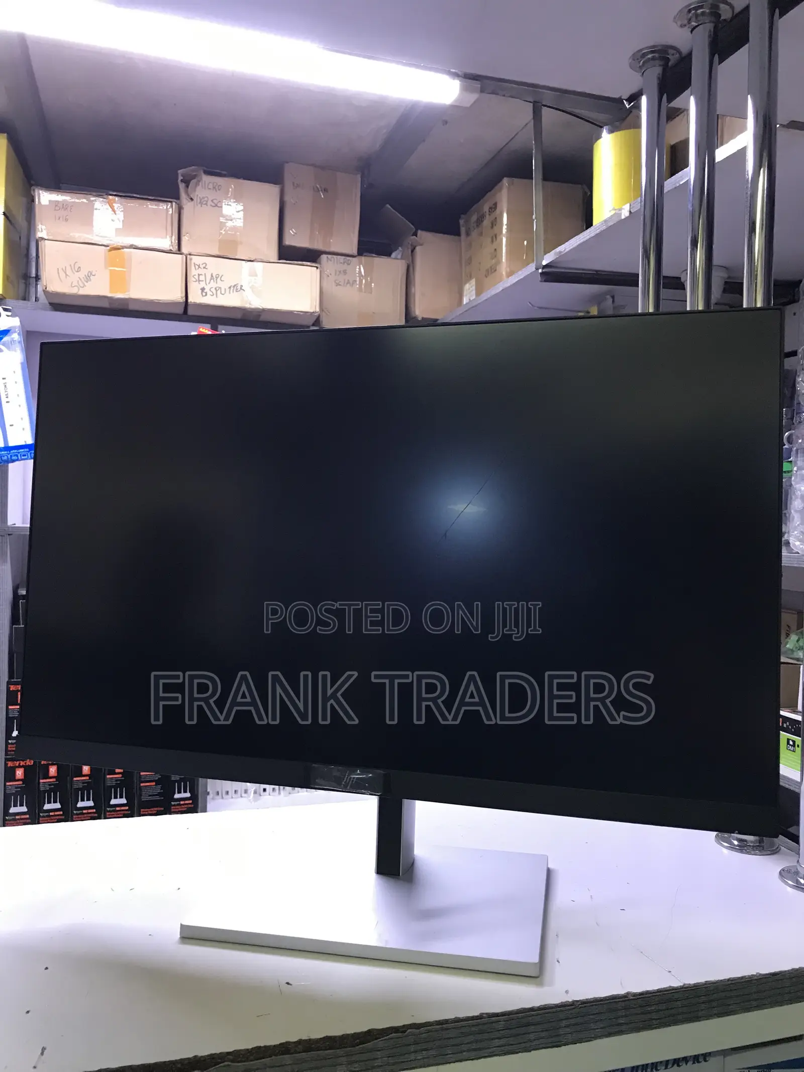 24 Inch Edge to Edge HP Screen