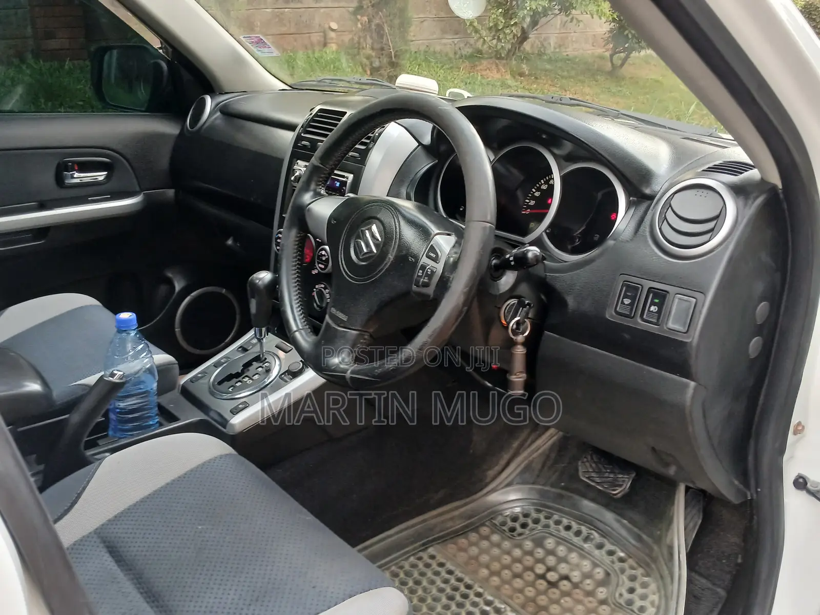 Suzuki Escudo 2009 White