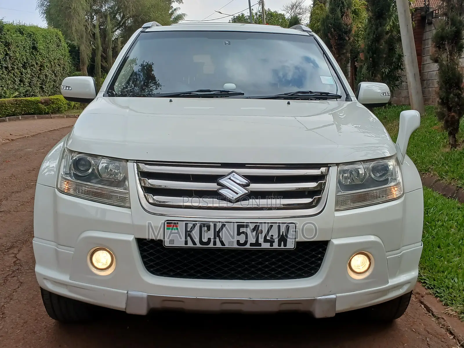 Suzuki Escudo 2009 White