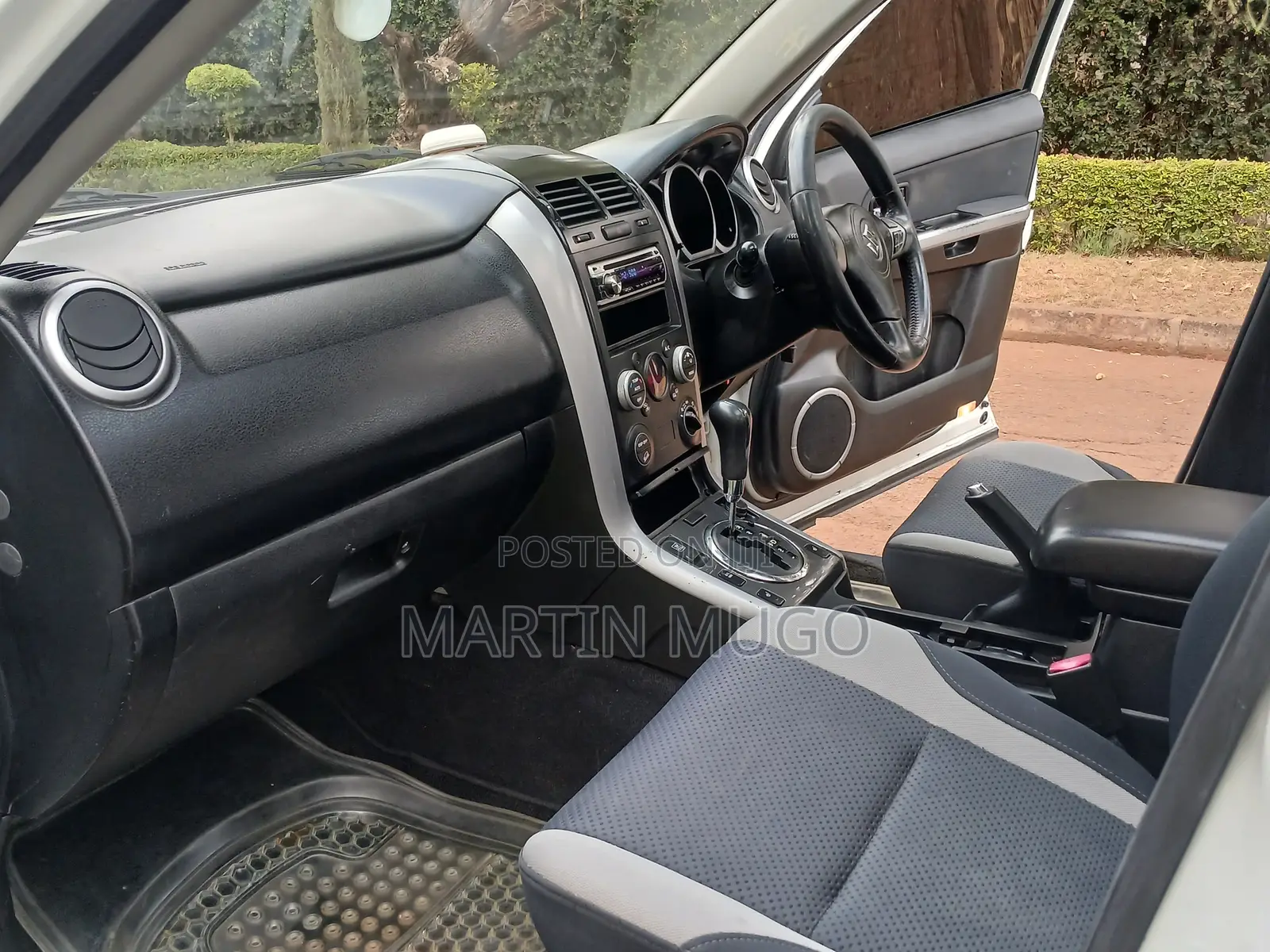 Suzuki Escudo 2009 White