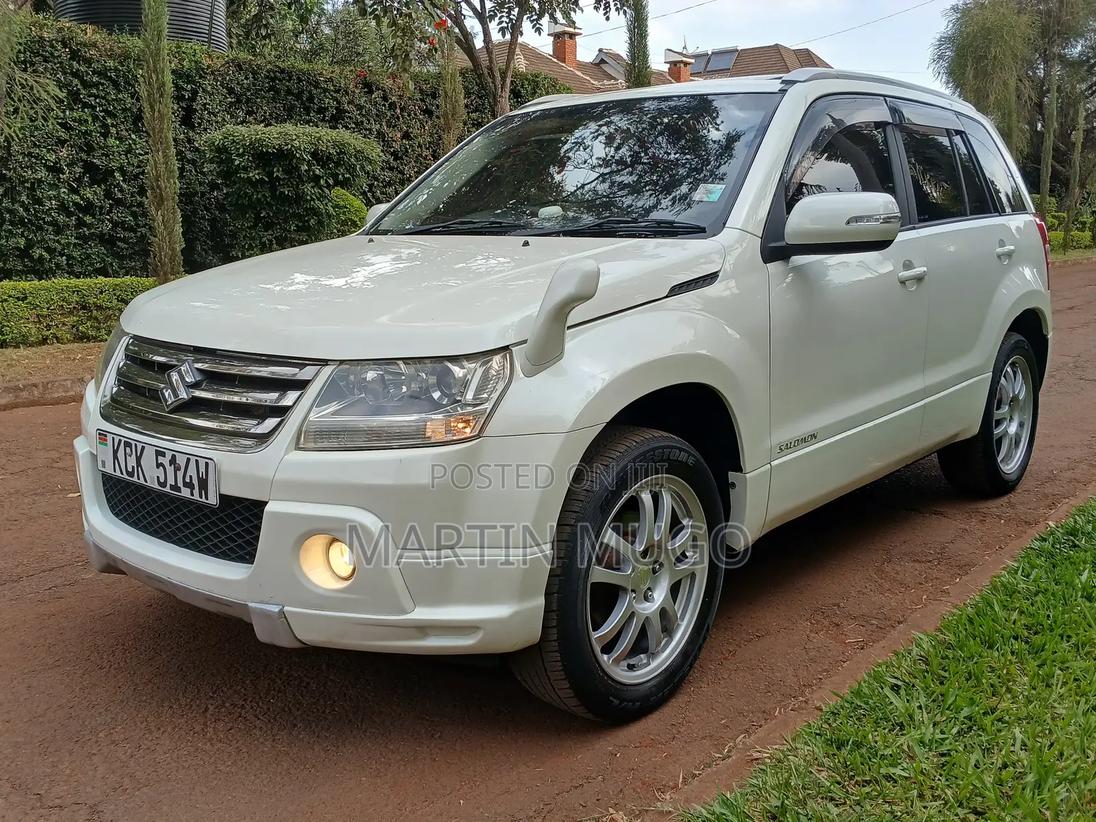 Suzuki Escudo 2009 White