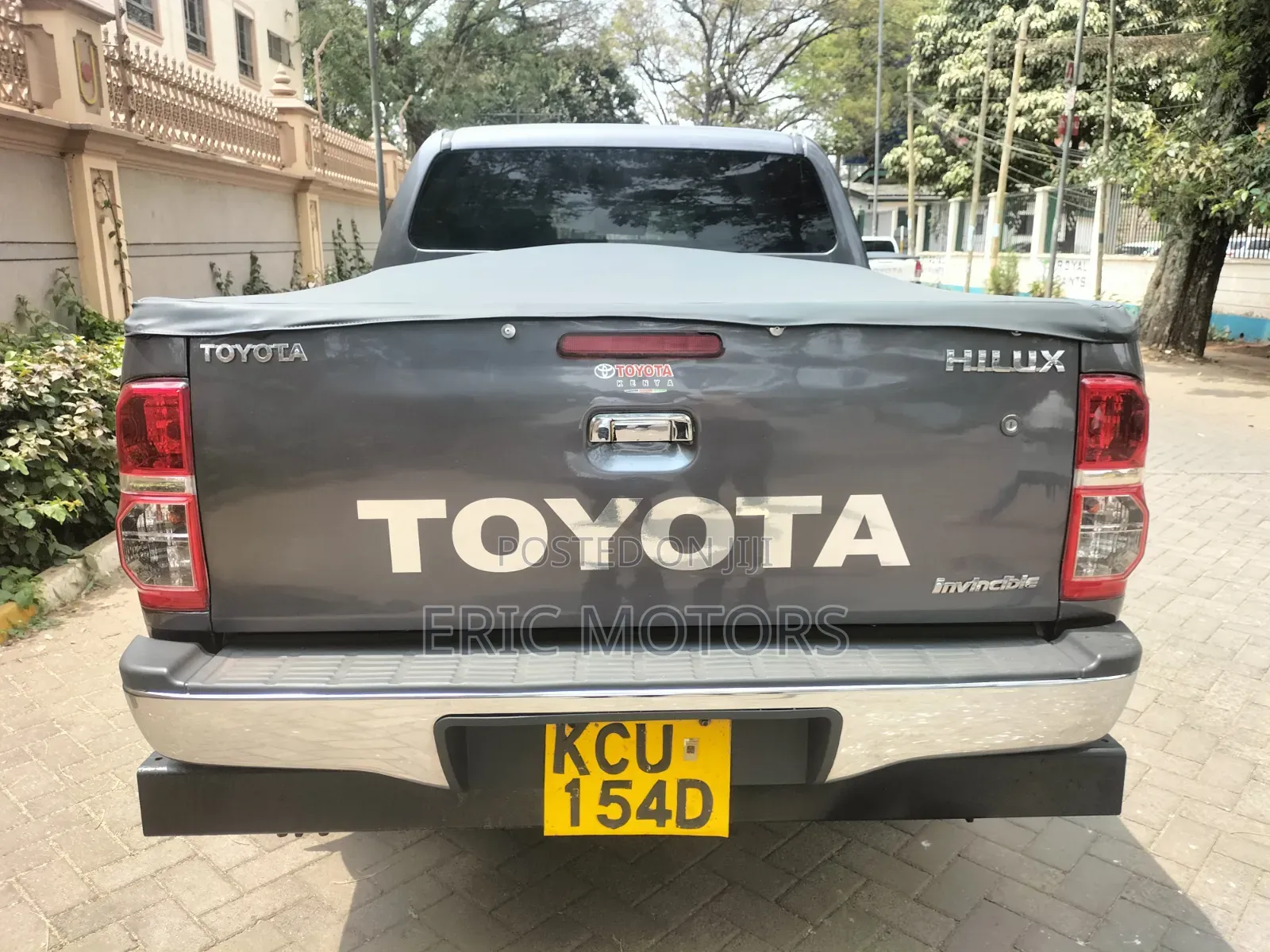 Toyota Hilux 2011 Gray