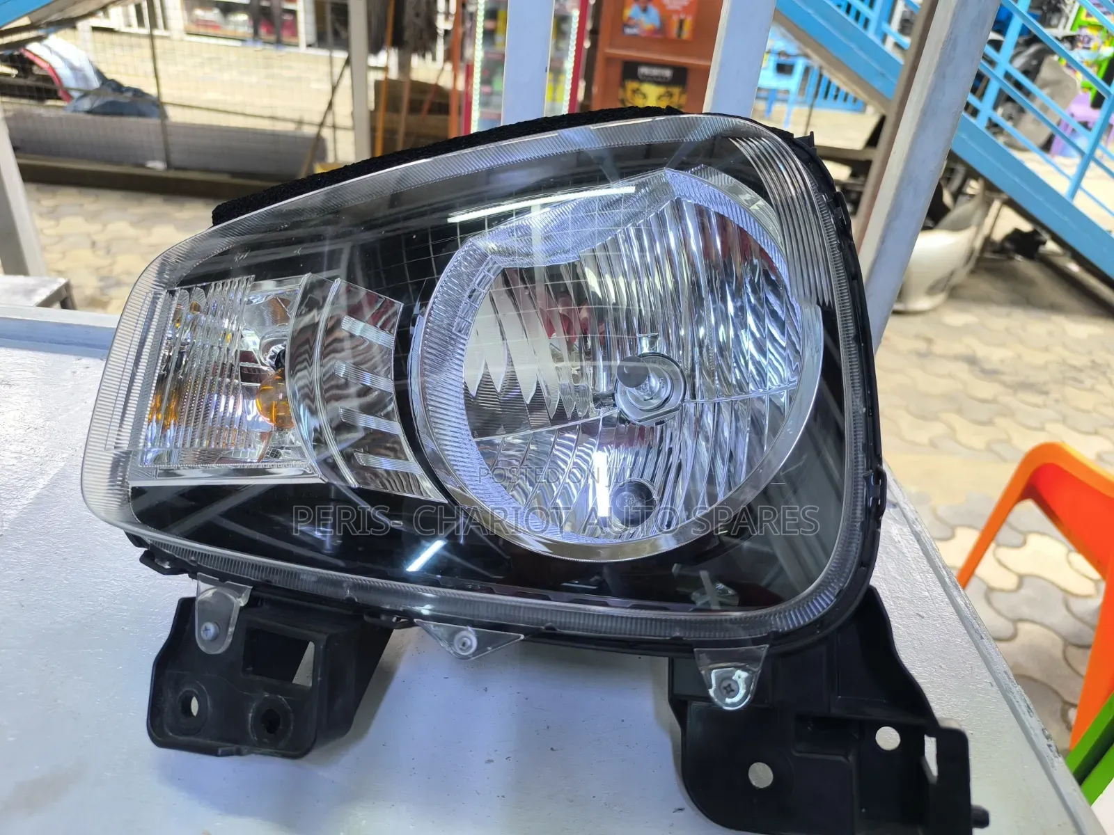 Suzuki Alto 2015-2018 Non Xenon Headlights Available.