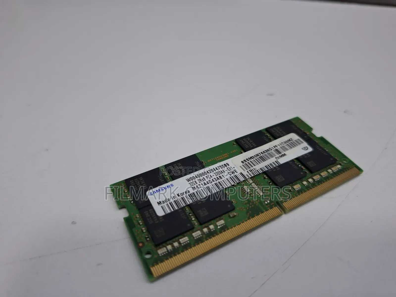SAMSUNG 32GB 2Rx8 PC4-3200AA-SE1-11 Laptop Ram