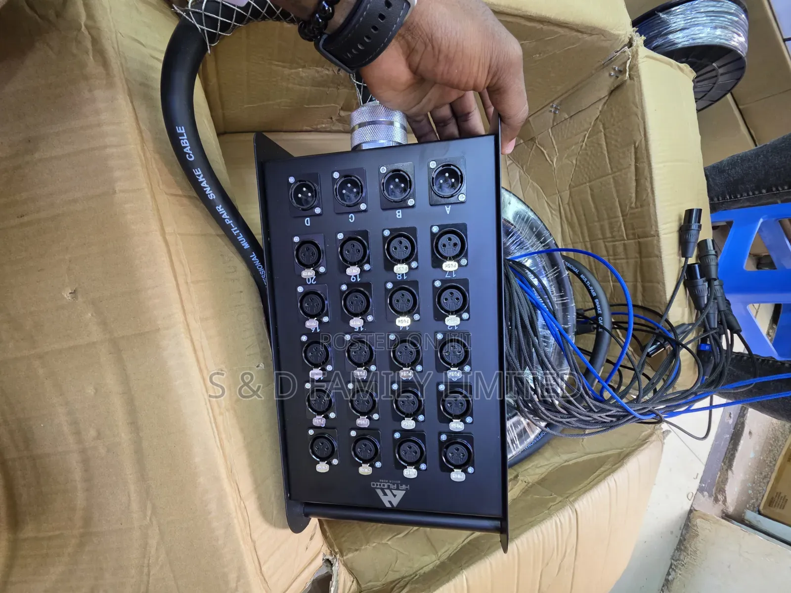 20 Channels 4 Returns Snake Cable