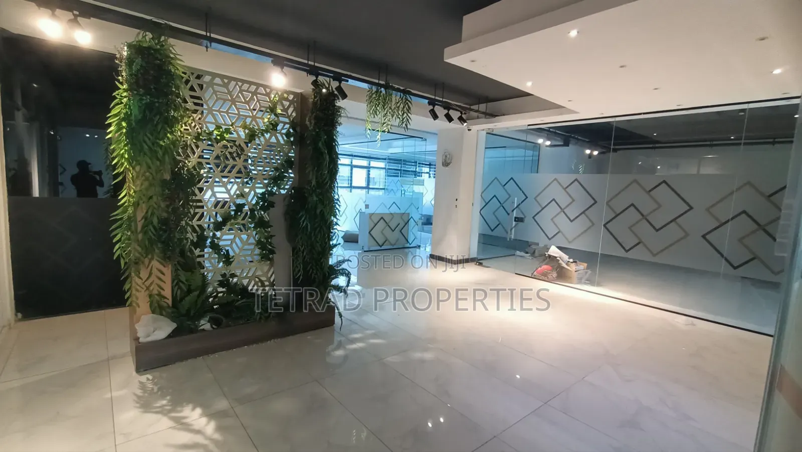 2250 SQFT Partitioned Office in Westlands Near GTC