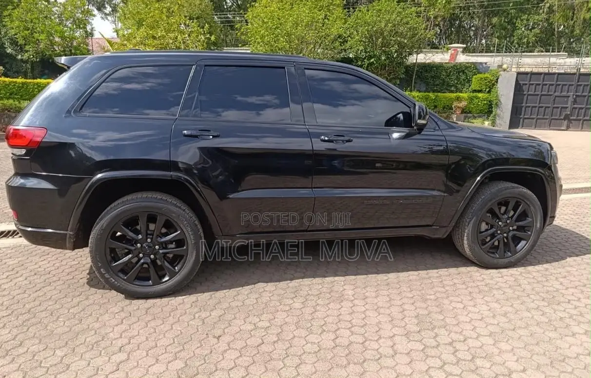 Jeep Grand Cherokee Limited 4dr 4x4 2017 Black