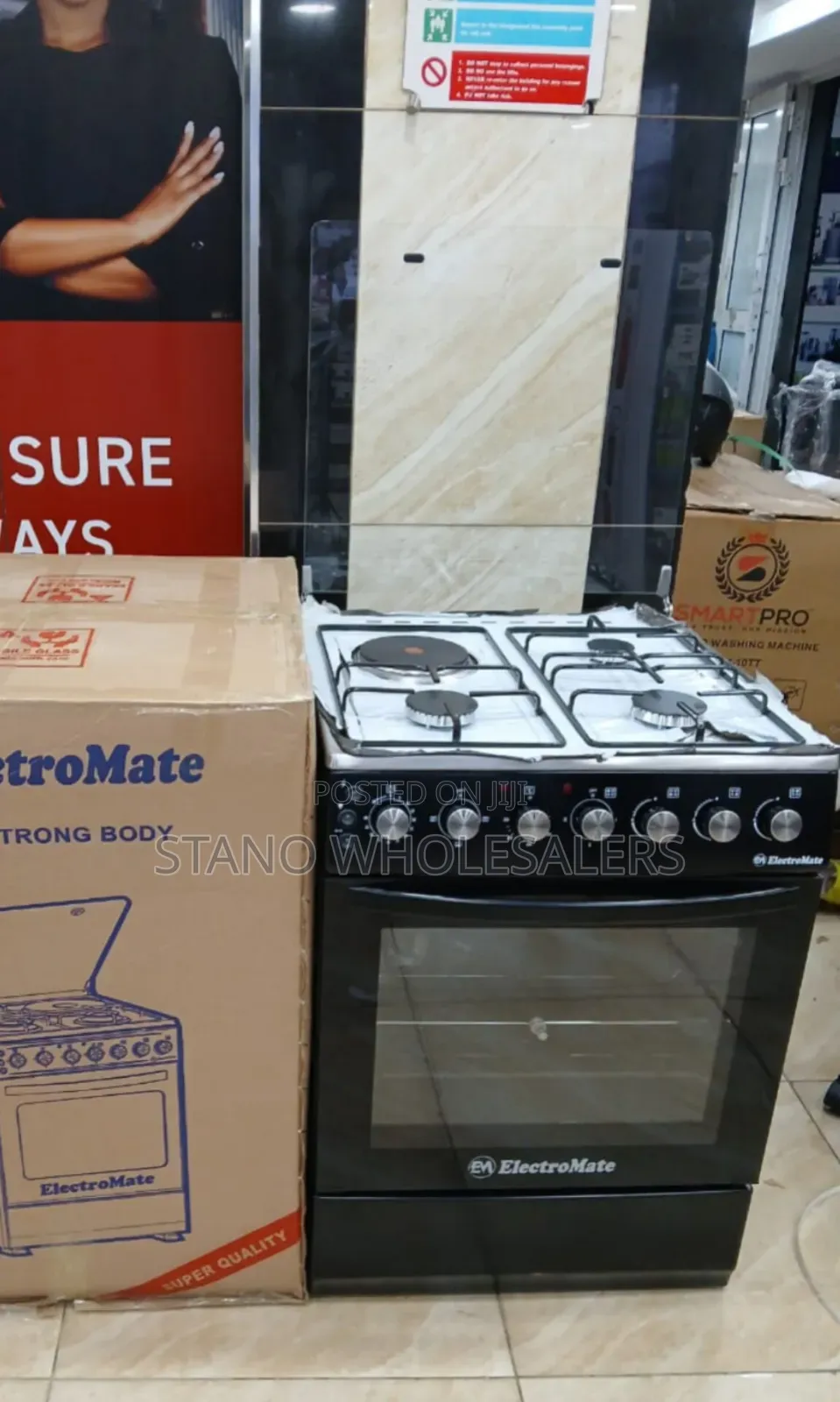 Black Eletromate 3+1 Standing Cooker