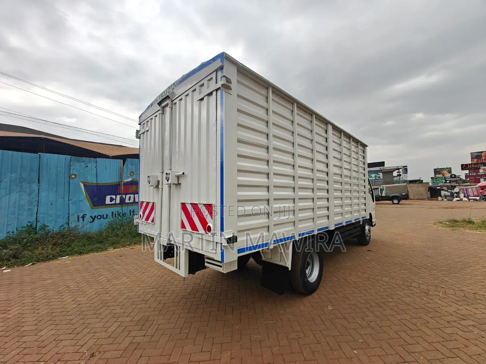 NPR Isuzu Covered Body